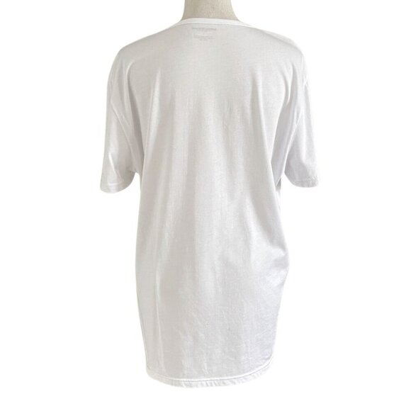 NWOT EMPORIO ARMANI UNDERWEAR MEN'S BASIC V-NECK T-SHIRT IN WHITE - L - Picture 3 of 8